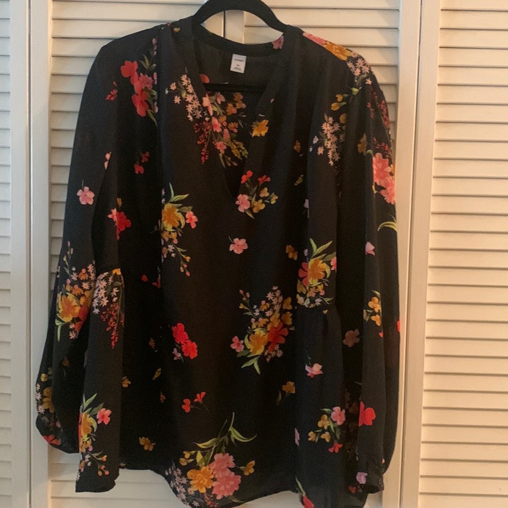 Blouse, Old Navy, XXL, black w/flowers